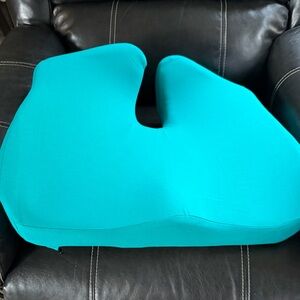 Cushion Lab Cloud Cradle Seat Cushion